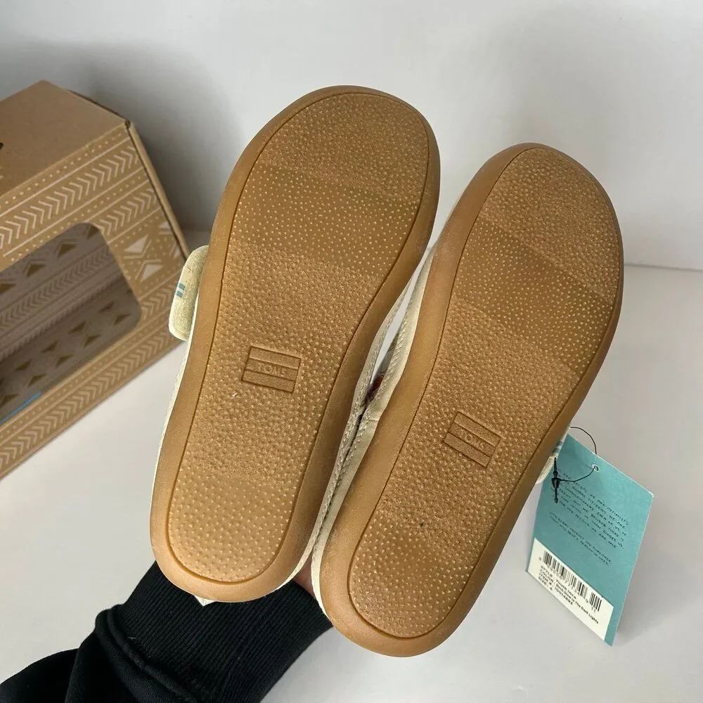 New Toms birch Glow in the dark slip on shoes youth size 4